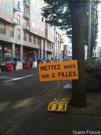 Learn French With Memes: Mettez Vous Sur 2 Filles