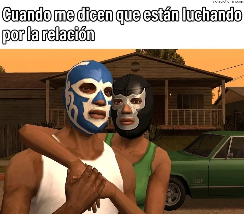 Two wrestlers hugging representing the Spanish phrase Cuando me dicen que están luchando por la relación when speaking about relationship struggles